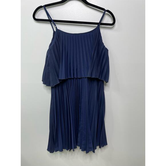 NWT Charming Charlie Overlay Pleated Knee Length Shift Dress Blue Women's‎ Large - Picture 2 of 11